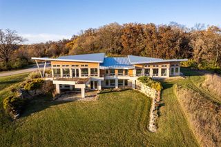 8680 Messerschmidt Drive, Verona, WI 53593