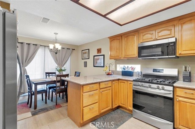 6519 Sonoma Avenue, Fontana, CA 92336