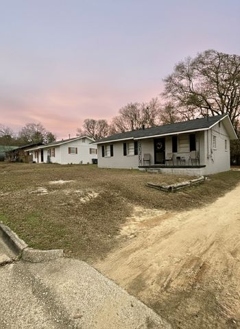 413 S 16th Avenue, Phenix City, AL 36869