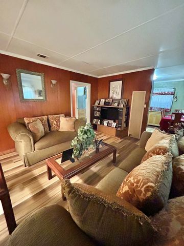 413 S 16th Avenue, Phenix City, AL 36869