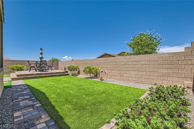 498 Pebble Run Avenue, Henderson, NV 89011