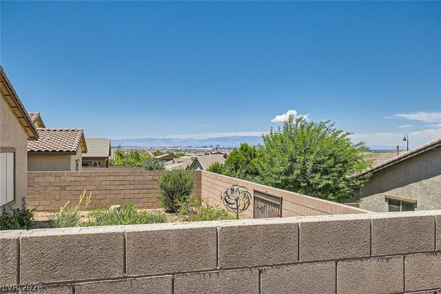 498 Pebble Run Avenue, Henderson, NV 89011