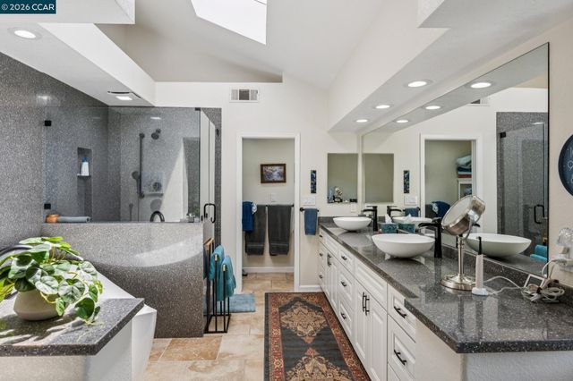 612 Clear Lake St, Danville, CA 94506