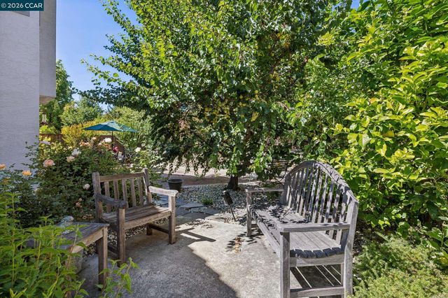 612 Clear Lake St, Danville, CA 94506