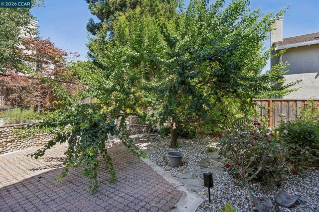 612 Clear Lake St, Danville, CA 94506
