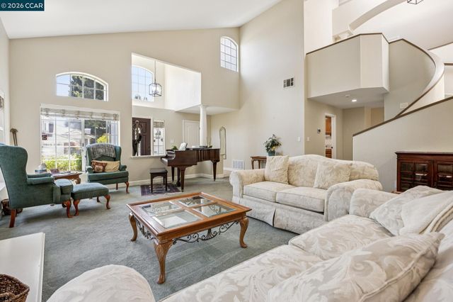 612 Clear Lake St, Danville, CA 94506