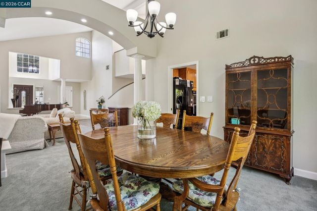 612 Clear Lake St, Danville, CA 94506