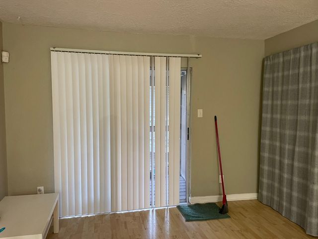 7600 Emmett F Lowry Expressway 706, Texas City, TX 77591