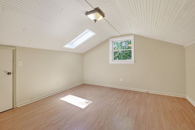 111 Countrywood Dr, Lebanon, TN 37087