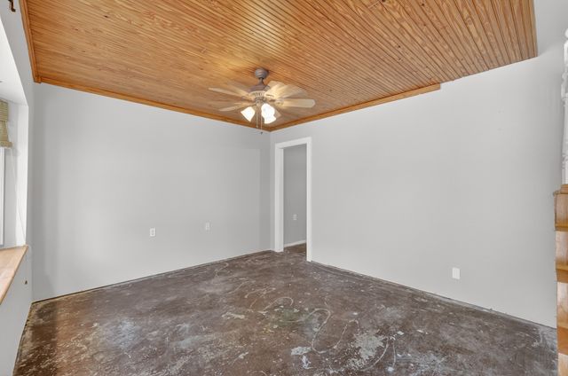111 Countrywood Dr, Lebanon, TN 37087