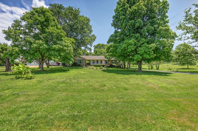 111 Countrywood Dr, Lebanon, TN 37087