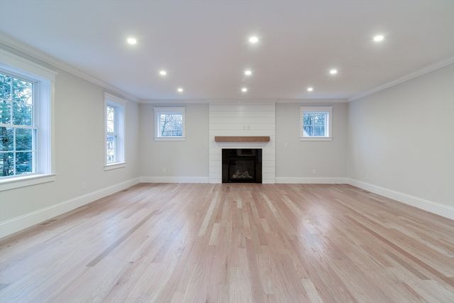 10 Nolin St, Natick, MA 01760