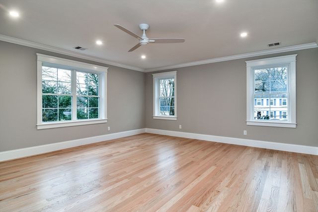 10 Nolin St, Natick, MA 01760