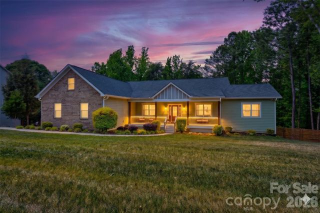9311 Willowglen Trail, Charlotte, NC 28215