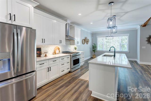 9311 Willowglen Trail, Charlotte, NC 28215