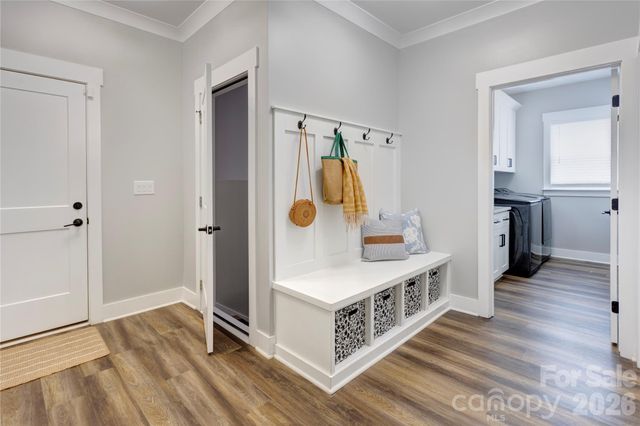 9311 Willowglen Trail, Charlotte, NC 28215