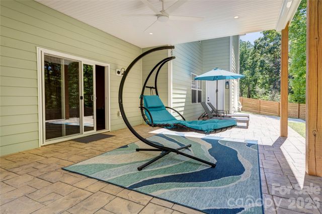 9311 Willowglen Trail, Charlotte, NC 28215