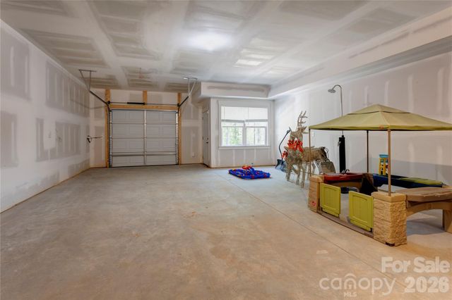 9311 Willowglen Trail, Charlotte, NC 28215