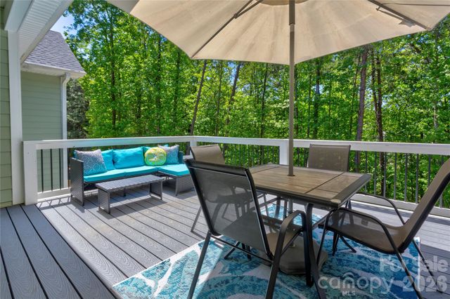 9311 Willowglen Trail, Charlotte, NC 28215