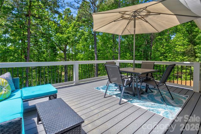 9311 Willowglen Trail, Charlotte, NC 28215