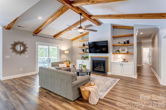 9311 Willowglen Trail, Charlotte, NC 28215