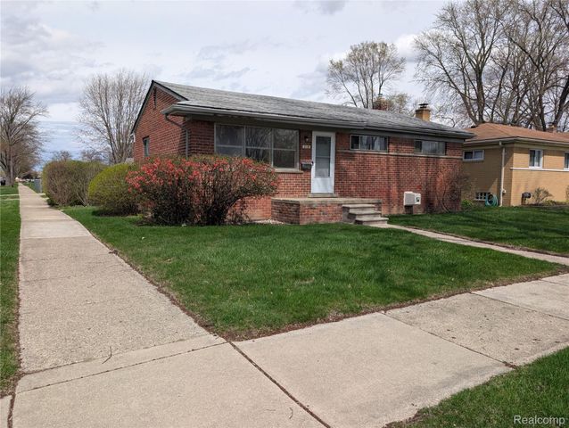 318 Royal Park Lane Lane, Madison Heights, MI 48071