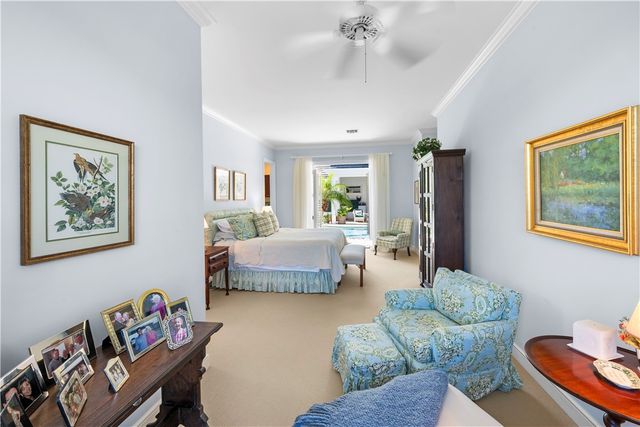 704 Grove Place, Vero Beach, FL 32963