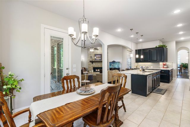 191 Daniel Drive, Van Alstyne, TX 75495