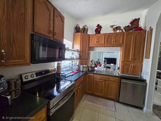 1530 Royal Forest Court, West Palm Beach, FL 33406