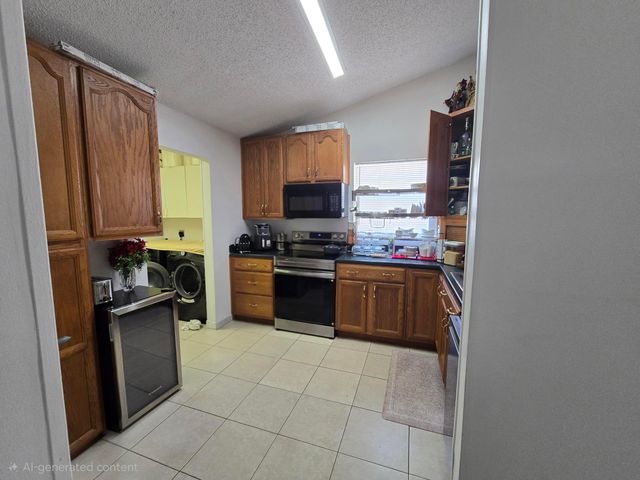 1530 Royal Forest Court, West Palm Beach, FL 33406