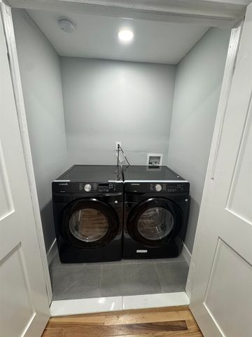 22 WEST 10TH ST, Bayonne, NJ 07002