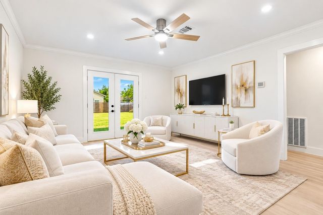 3914 Beran Drive, Houston, TX 77045