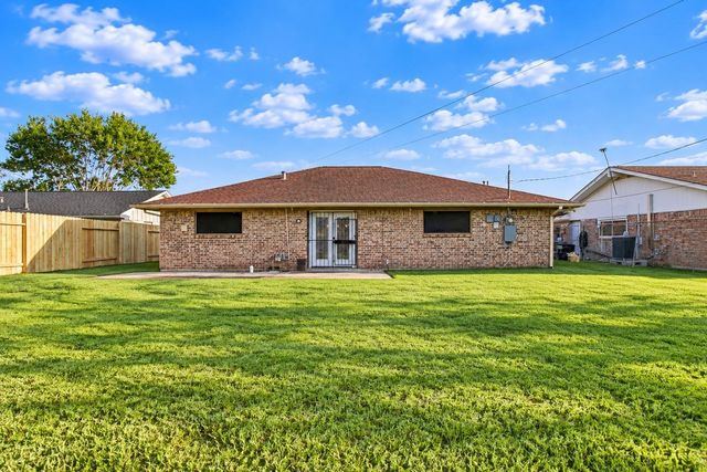 3914 Beran Drive, Houston, TX 77045