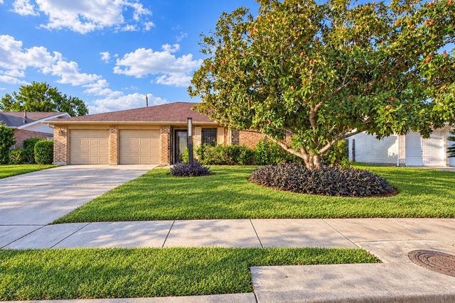 3914 Beran Drive, Houston, TX 77045