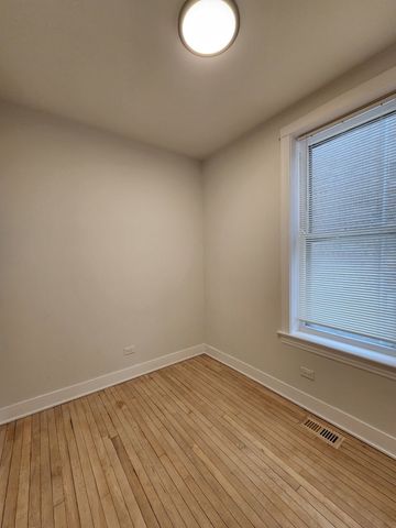 2345 W 23rd Place 3, Chicago, IL 60608