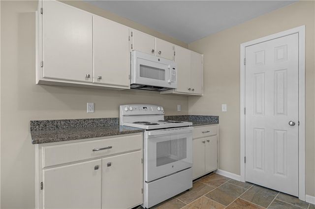 371 Cherokee Ave, Waycross, GA 31501