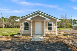 371 Cherokee Ave, Waycross, GA 31501