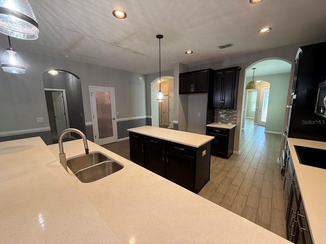 5251 VILLA ROSA AVENUE, St Cloud, FL 34771