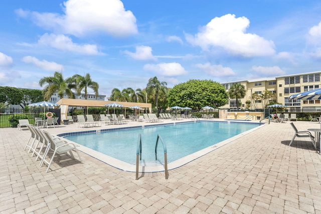 2515 NE 2nd Court 405, Boynton Beach, FL 33435