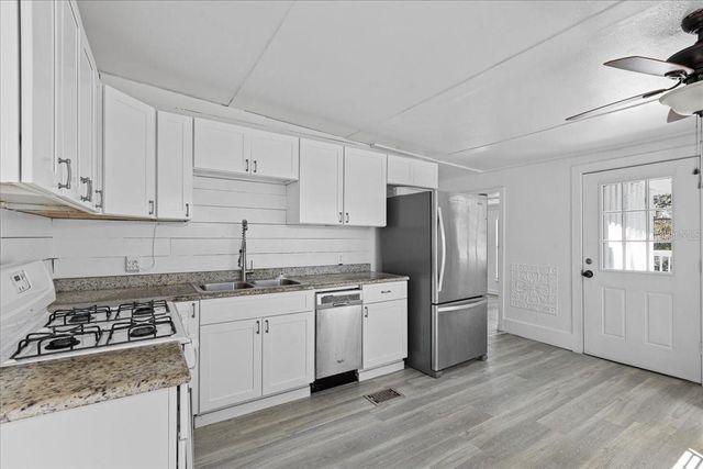 1149 SHELL CREST AVENUE, Cedar Key, FL 32625