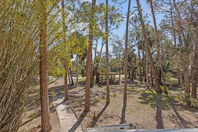 1149 SHELL CREST AVENUE, Cedar Key, FL 32625