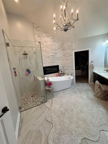 1011 Oak Park Lane, Friendswood, TX 77546