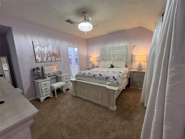 1011 Oak Park Lane, Friendswood, TX 77546