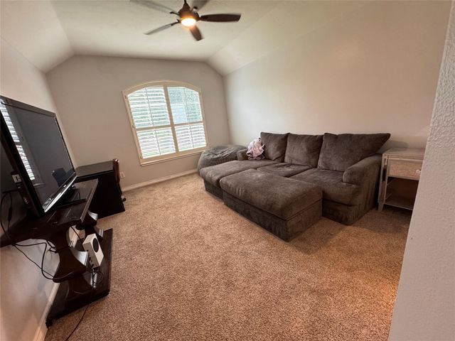 1011 Oak Park Lane, Friendswood, TX 77546