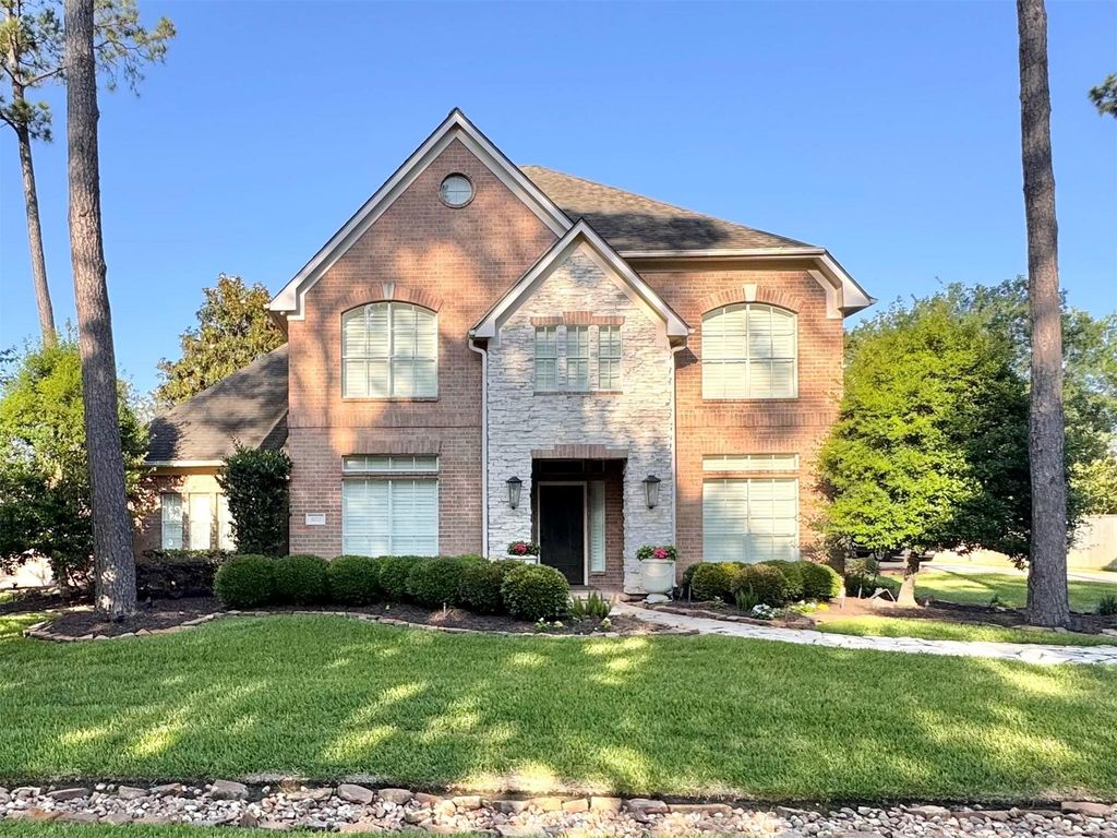 1011 Oak Park Lane, Friendswood, TX 77546