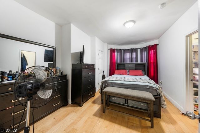 409 E Jersey St, Elizabeth City, NJ 07206