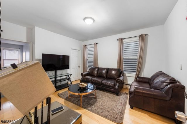 409 E Jersey St, Elizabeth City, NJ 07206