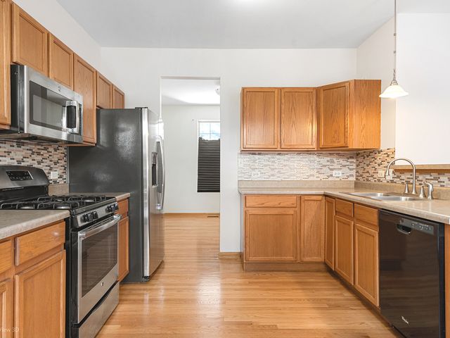 18530 Dearborn Court, Tinley Park, IL 60477