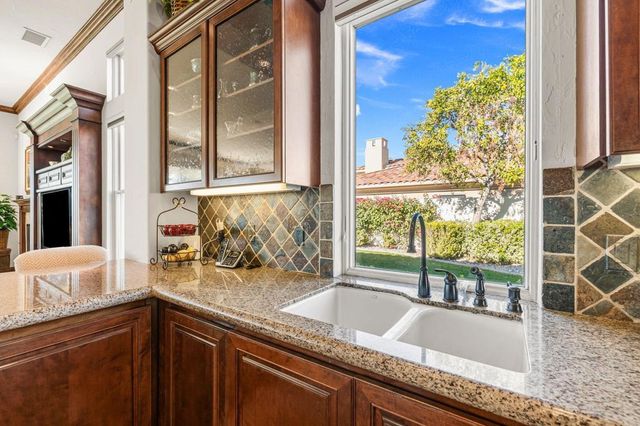 601 Indian Ridge Drive, Palm Desert, CA 92211