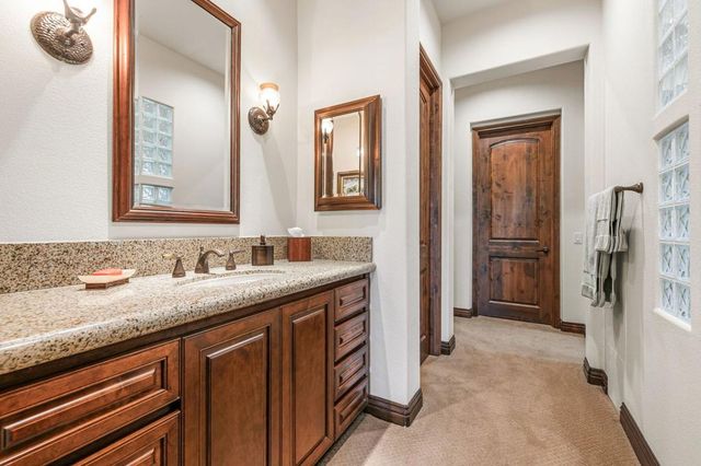 601 Indian Ridge Drive, Palm Desert, CA 92211